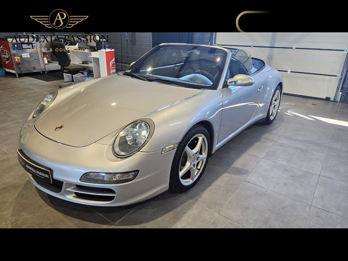 PORSCHE 911 CARRERA 4 CABRIOLET 997