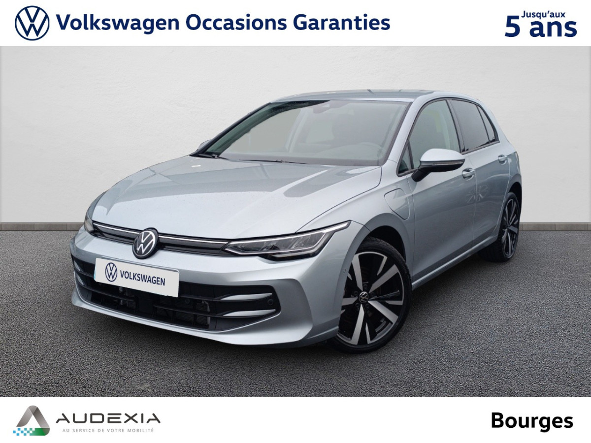 VOLKSWAGEN GOLF à Bourges